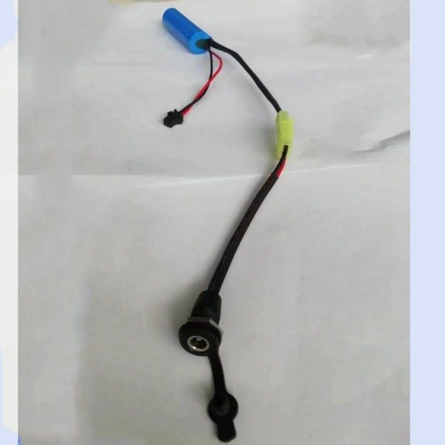 Μπαταρία αντλίας νερού SM-2P 18650 1s 3,7v 2000mAh με βύσμα φόρτισης DC5521