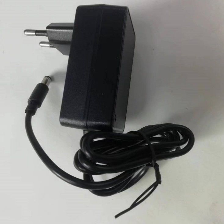 CE 12.6 V 2A φορτιστή EU Plug DC5521 Συνδετήρας βαρέλι για χρήση μπαταρίας 12V