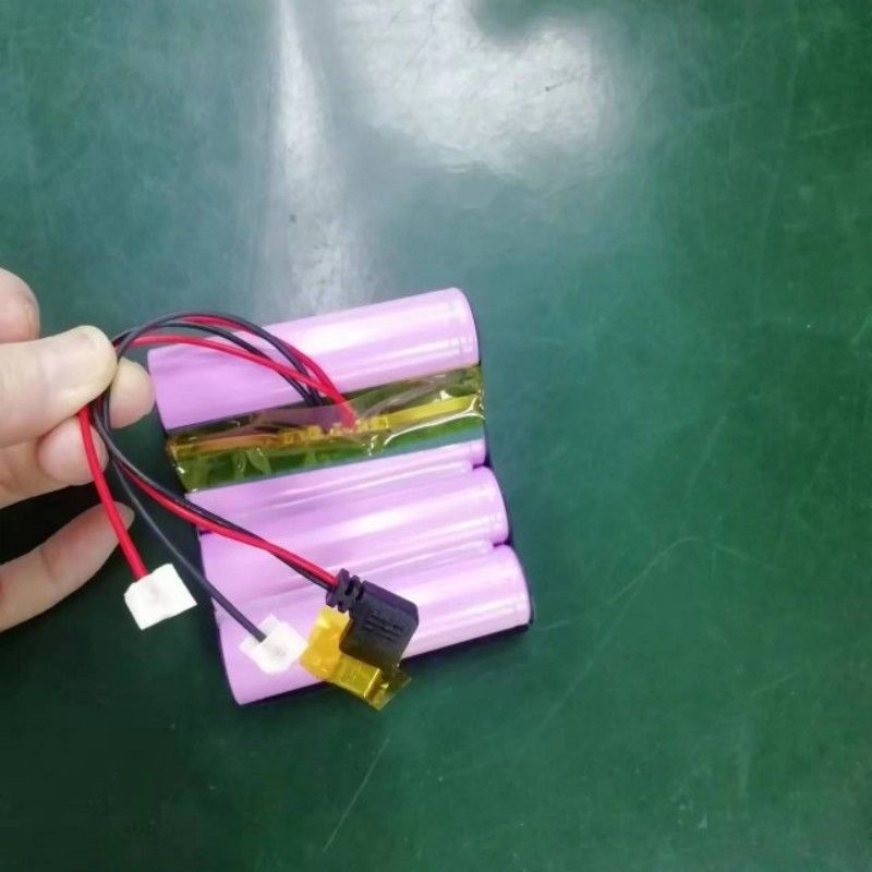 Προσαρμοσμένη 3500mah 1S5P 18650 μπαταρία 3.7V 17.5Ah με πρίζα USB-C για συσκευή παρακολούθησης