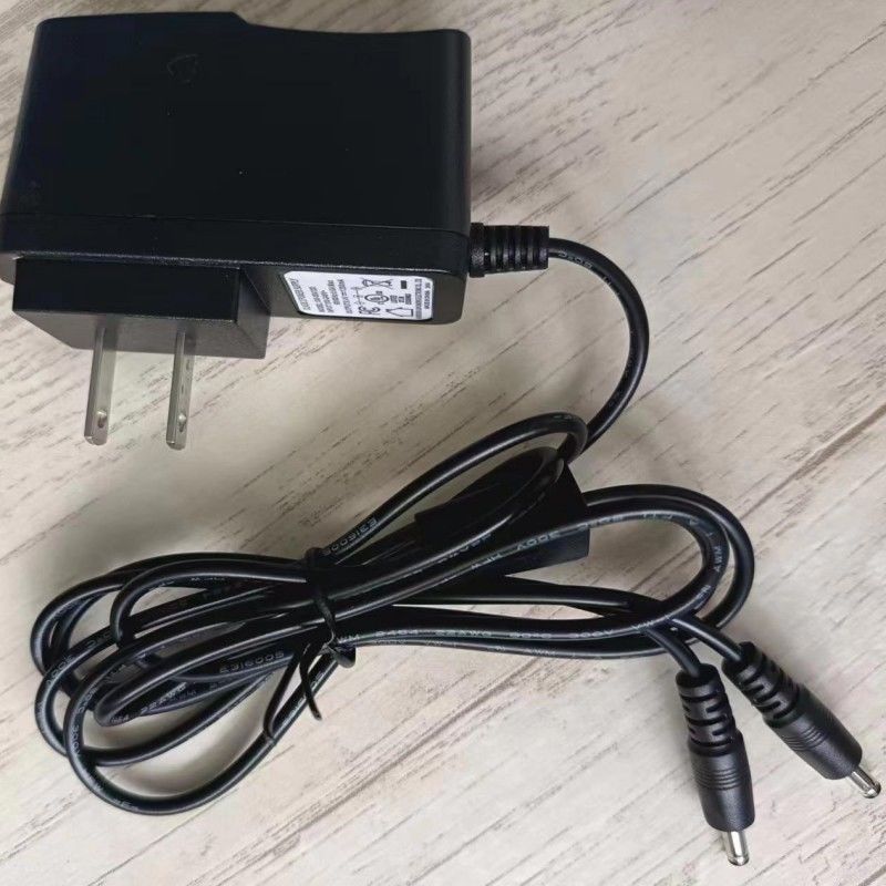Ημερικανικός τυπικός φορτιστής 8.4V 1.2A με δύο κεφαλές συνεχούς ρεύματος για θερμαινόμενη μπαταρία γάντι